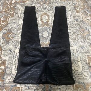 Express Black Xs Leggings Highrise Women's Bottoms 95% Polyester 5% Spandex